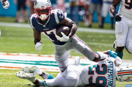 NFL: Antonio Brown s&rsquo;engage avec les Buccaneers de Tom Brady