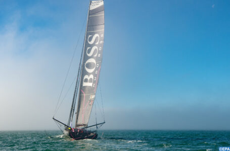 Vendée Globe: le leader Thomson menacé par Ruyant