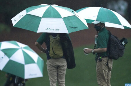Golf (1ère journée): le Masters suspendu à cause du mauvais temps