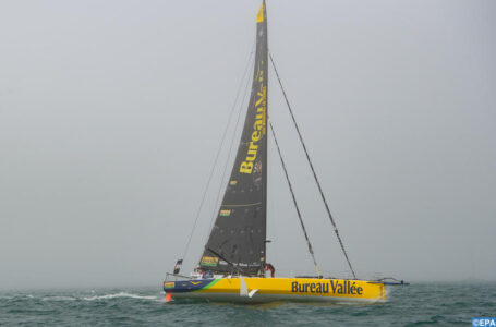 Vendée Globe: Bestaven navigue en tête de la flotte