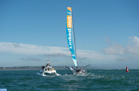 Vendée Globe: Ruyant souffre d&rsquo;infiltrations d&rsquo;eau dans la soute
