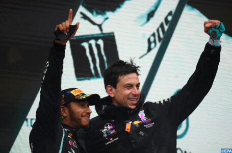 Formule 1/Mercedes: Toto Wolff « pas inquiet » pour la prolongation de Lewis Hamilton