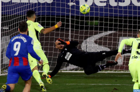 Liga: Le leader Atlético Madrid domine Eibar 2-1