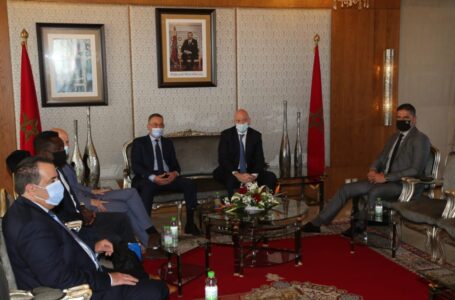 رئيس الاتحاد الدولي لكرة القدم جياني إنفانتينو يحل بالمغرب
