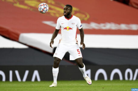 Transfert: le Français Dayot Upamecano s&rsquo;engage avec le Bayern Munich