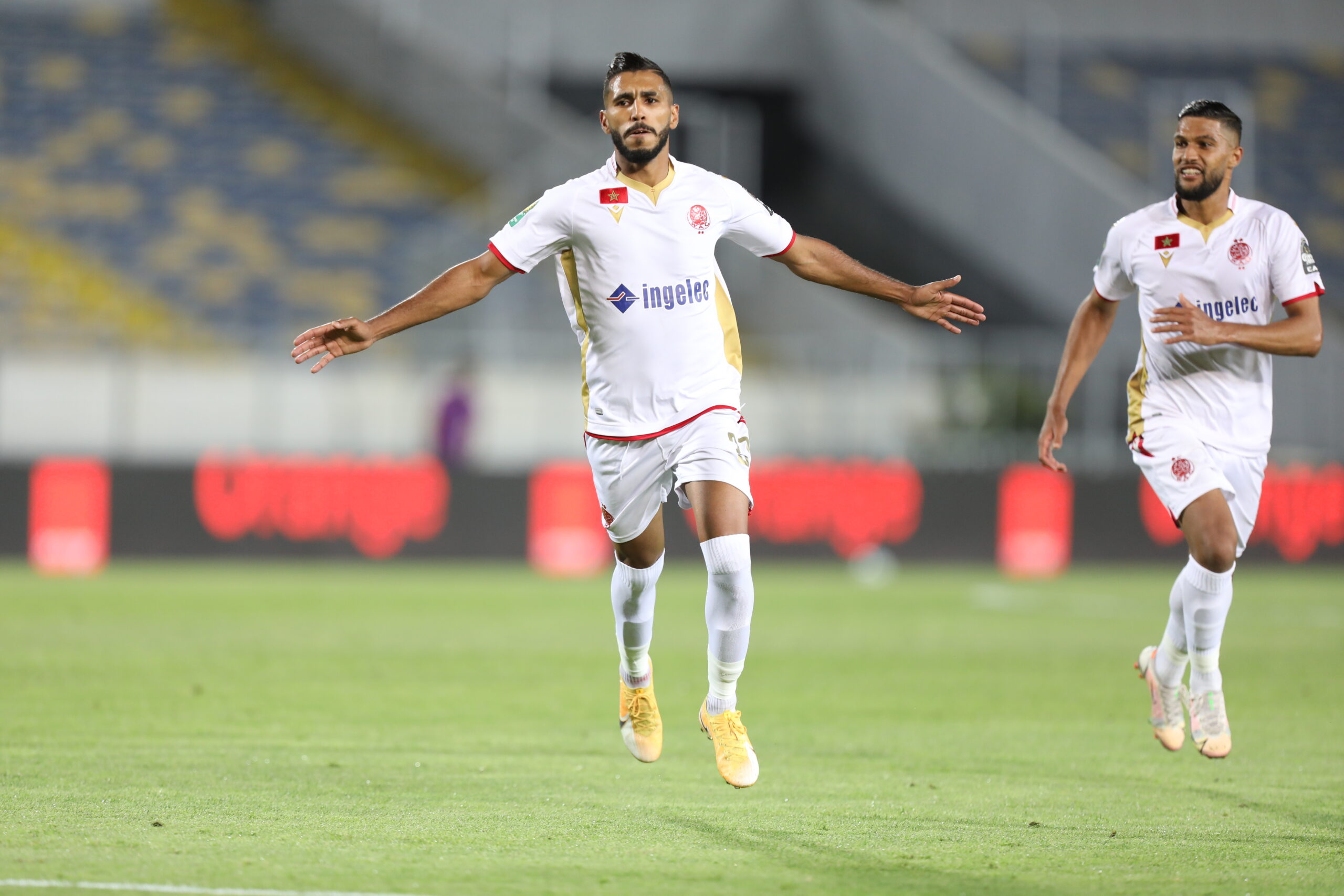 كرة القدم… الزمالك المصري يستغني عن الثنائي المغربي أشرف بن شرقي ومحمد أوناجم