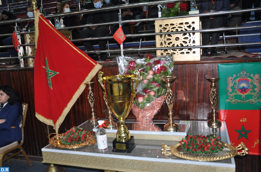 كأس العرش للكرة الطائرة (ذكور): سجل الفرق الفائزة