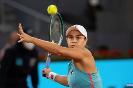 Tennis: Barty gagne le duel des lauréates de Roland-Garros contre Swiatek
