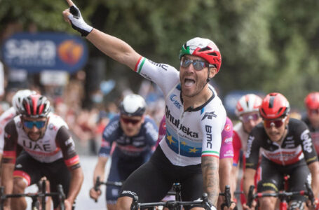 Tour d&rsquo;Italie: Giacomo Nizzolo remporte la 13e étape