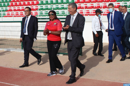 Une importante délégation de la FIFA visite le Centre fédéral régional de football à Saïdia (1/2)