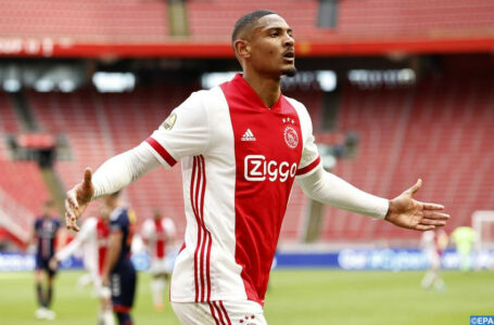 Foot: Haller (Ajax) marque un quadruplé pour ses débuts en Ligue des champions