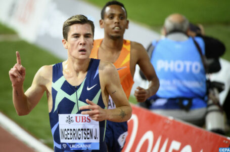 Athlétisme (1500 m): le Norvégien Jakob Ingebrigtsen signe un nouveau record du monde en salle