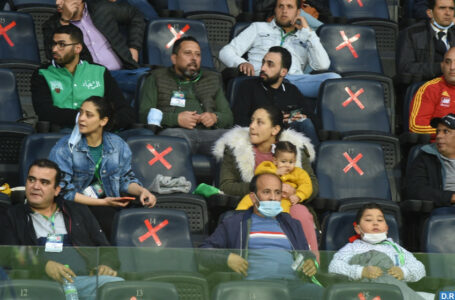 عودة الجماهير الرياضية إلى الملاعب تعكس نجاح المغرب في تدبير الأزمة الصحية (باحث)