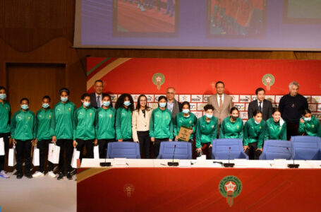Cérémonie en l’honneur de l’équipe nationale féminine de football scolaire