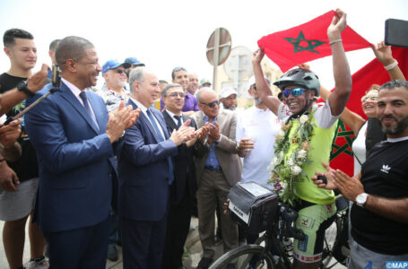 Marrakech : A bord de son vélo, l&rsquo;athlète Karim Mosta poursuit son périple à destination de Dakar