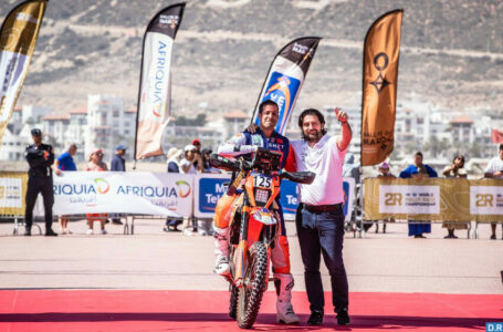 Rallye du Maroc/3éme étape: Le Marocain Amine Echiguer consolide sa place en tête du classement général dans la catégorie moto « Rallye 3 »