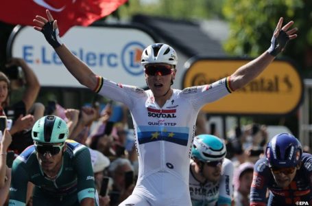 Tour de France: Tim Merlier remporte la 9e étape