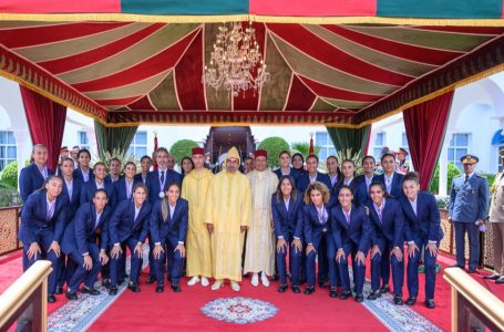 حضور المنتخب الوطني النسوي لكرة القدم حفل الاستقبال بمناسبة عيد العرش تجسيد للعناية السامية لجلالة الملك بالرياضة الوطنية