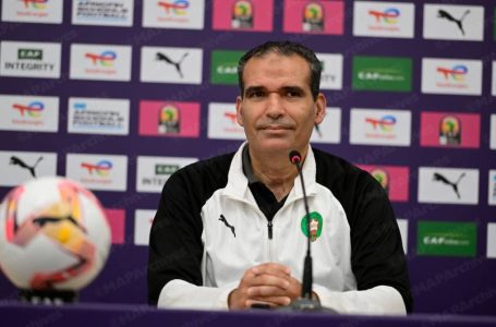 هشام الدكيك: المنتخب المغربي لكرة القدم داخل القاعة أدار اللقاء ضد طاجيكستان بذكاء