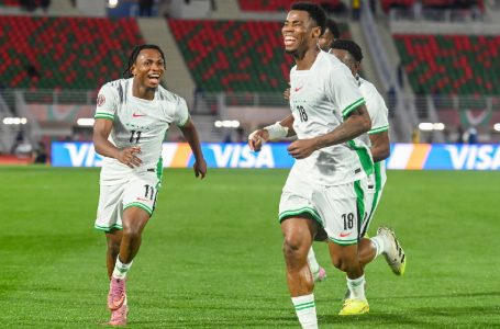 المنتخب النيجيري يفوز على نظيره الأوغندي (3-1) ويتأهل إلى دور الثمن