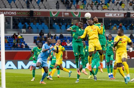 Le Sénégal s&rsquo;impose face au Bénin (3-0) et termine en tête du groupe D