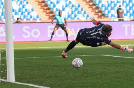 زيمبابوي تعادل الكفة (1-1)