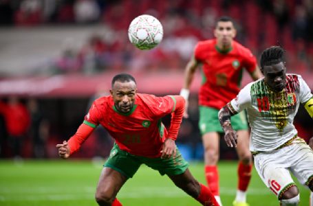 Le Maroc se crée des occasions en début de seconde période