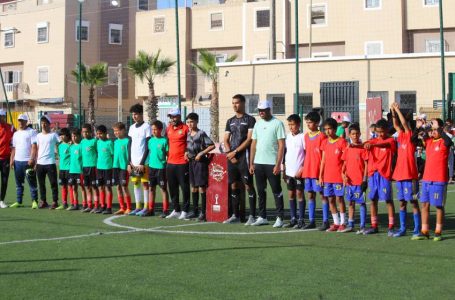 كأس أمم إفريقيا “المغرب 2025”: قافلة “نحتافلوا كاملين” تحط الرحال بالداخلة