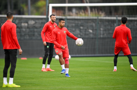 المنتخب الوطني يجري آخر حصة تدريبية قبل مواجهة منتخب نيجيريا