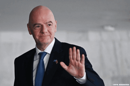 Foot: Les joueurs qui se couvrent la bouche lors d&rsquo;altercations devraient être exclus (Infantino)