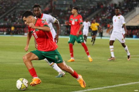 الدولي المغربي زكرياء الواحدي يطمح إلى خوض غمار المونديال بعد تتويجه بالحذاء الأسود