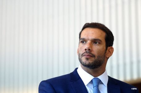 رئيس الاتحاد البرازيلي لكرة القدم لـ (ومع): “شرف” للسيليساو مقارعة “منتخب أبهر العالم”