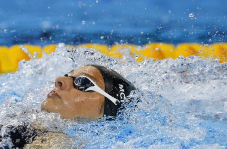 Natation: La Canadienne Summer McIntosh bat le record du monde du 200 m papillon