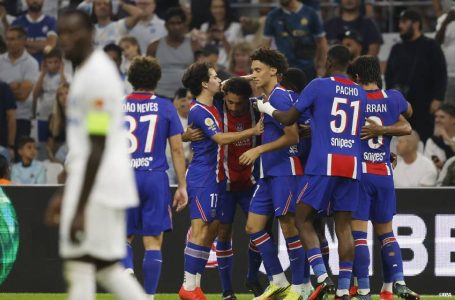 Ligue 1: Marseille s&rsquo;incline à domicile face au PSG (2-1), Monaco en tête
